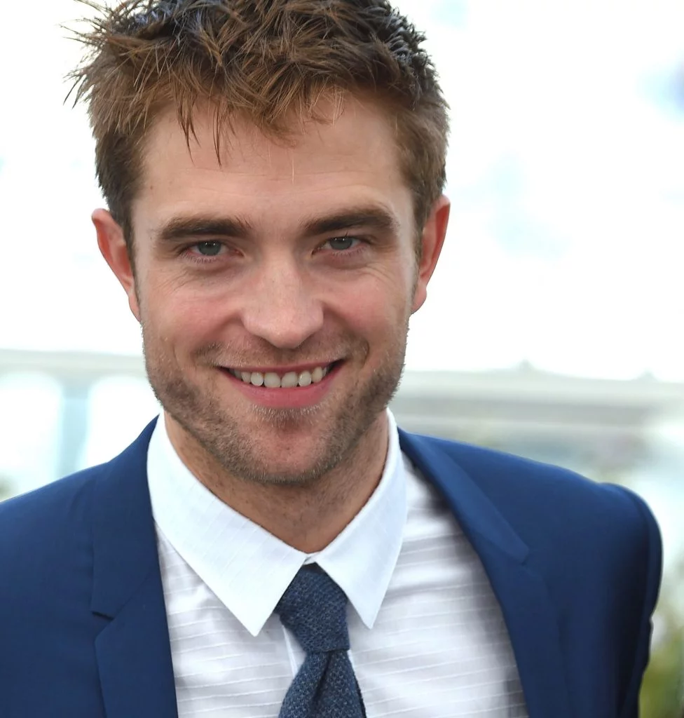 Robert pattinson piano