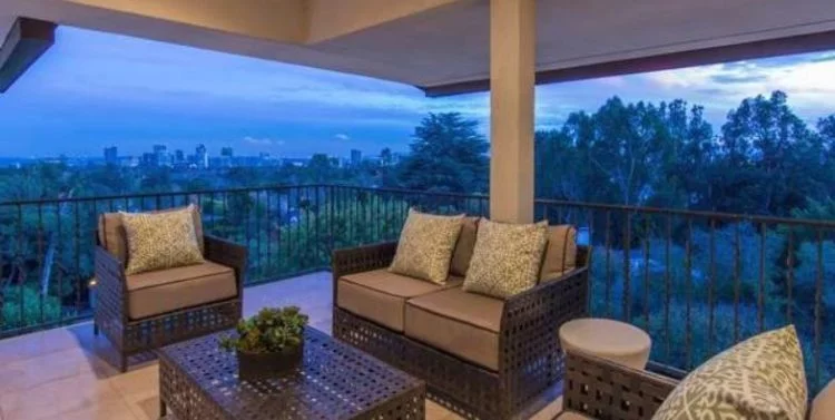 Beyonce house in LA terrace view