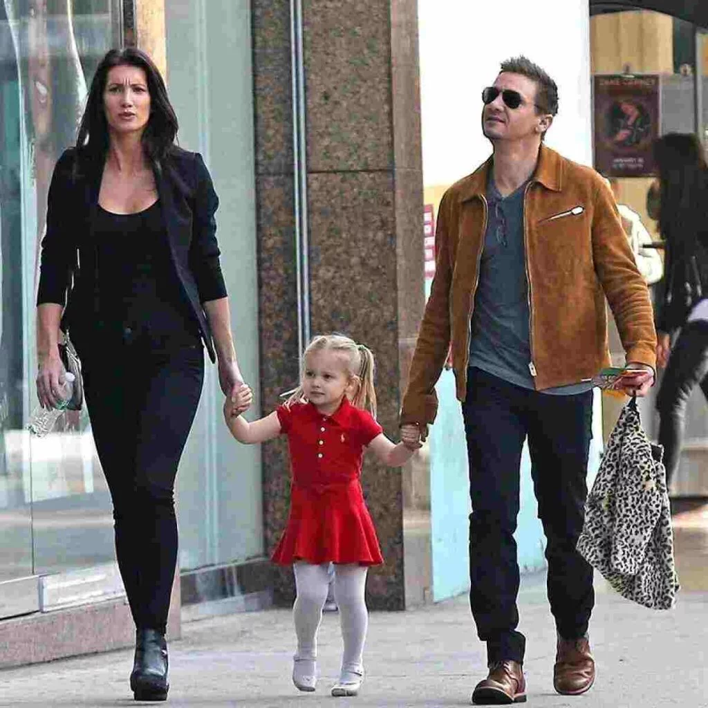 Sonni Pacheco with her daughter and husband