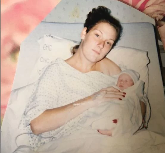 Alaina with her biological mother Dawn Scott