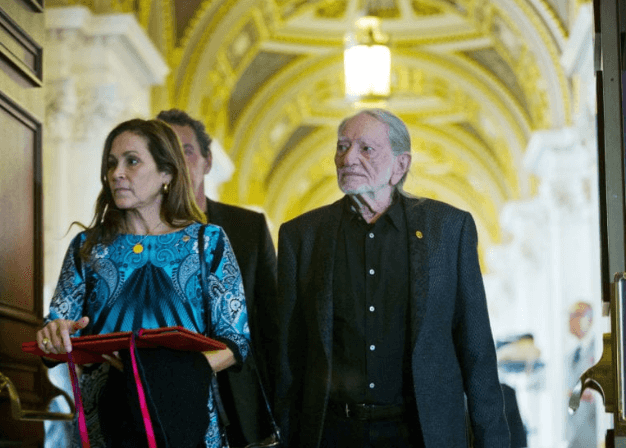 Story Of Annie D’Angelo: Everything About Willie Nelson's Spouse