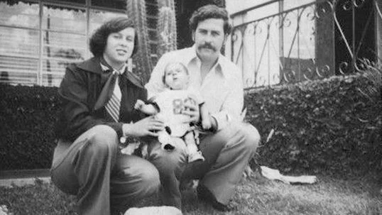 Maria Victoria Henao with Pablo Escobar