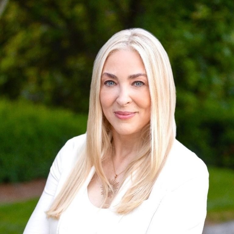 What Happened to Afton Smith Story of Brendan Fraser's ExWife